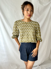 Load image into Gallery viewer, The Indi Shorts in Denim