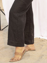 Load image into Gallery viewer, The Cropped Linen Trousers