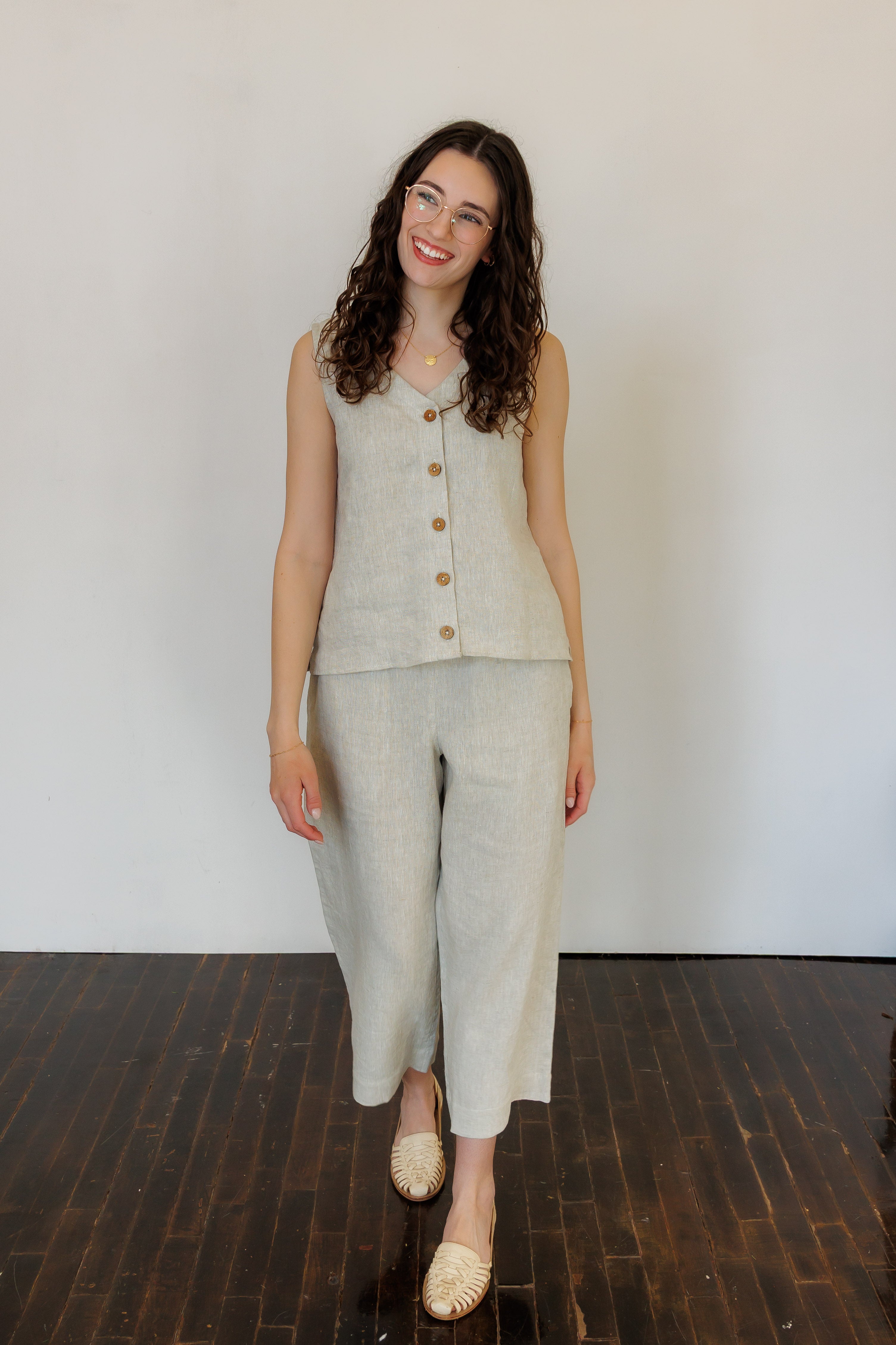 The Harmony Reversible Top in Natural Linen