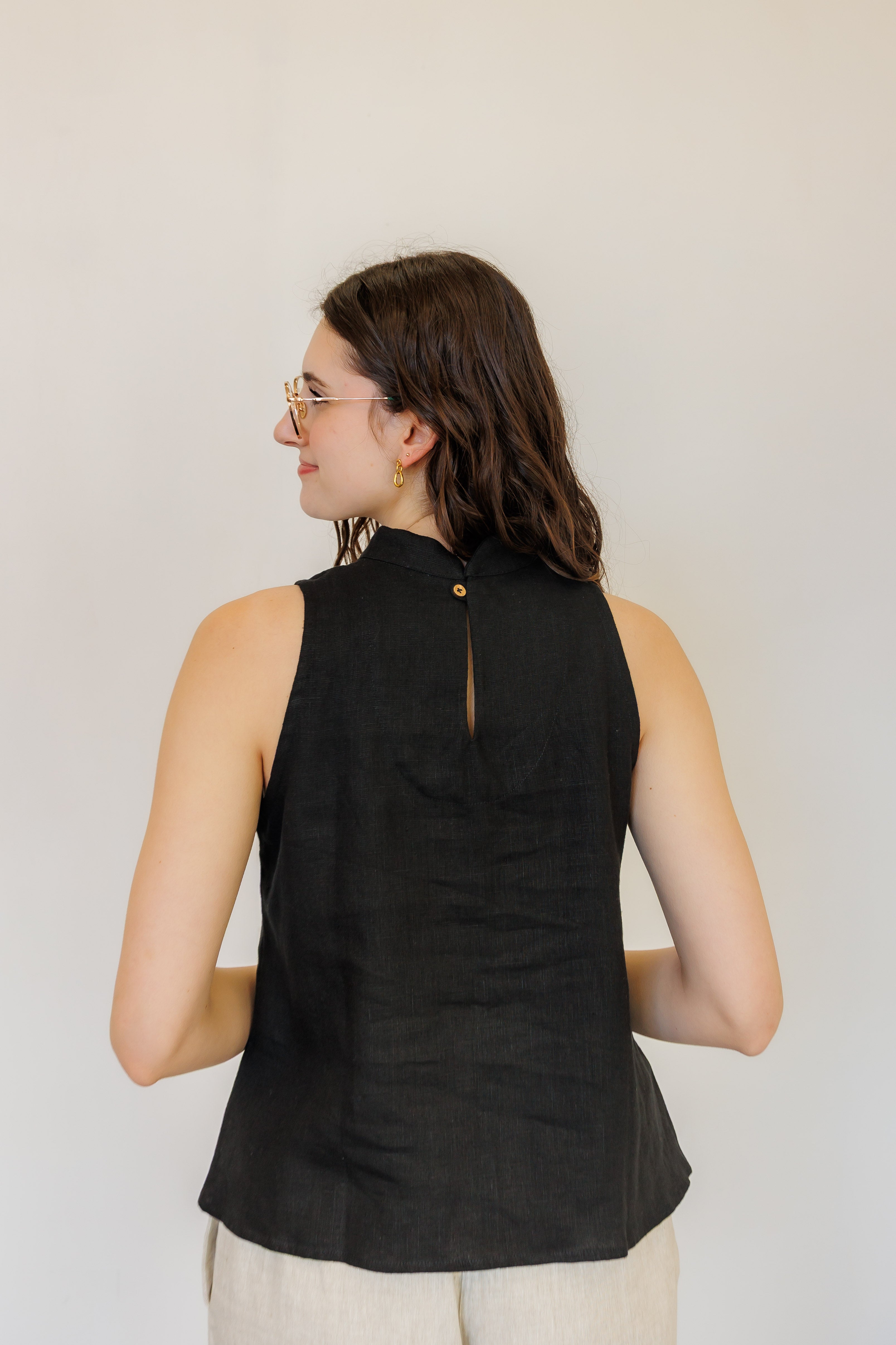 The Mira Top in Black Linen