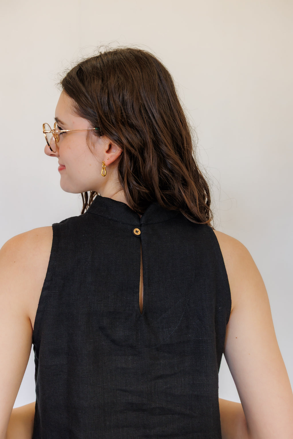The Mira Top in Black Linen