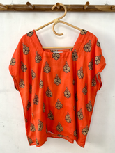 Load image into Gallery viewer, Tangerine Bouquet Square Neck Top - L
