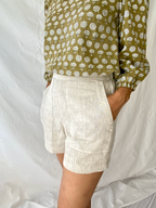 The Indi Shorts in Linen