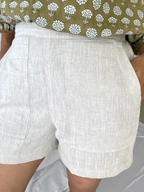 The Indi Shorts in Linen