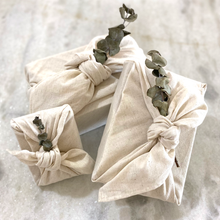 Load image into Gallery viewer, Gift Wrapping Cloth Set
