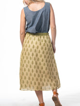 Load image into Gallery viewer, Sunflowers &amp; Paisely Button Midi Skirt - L
