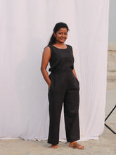 Load image into Gallery viewer, The Cropped Linen Trousers
