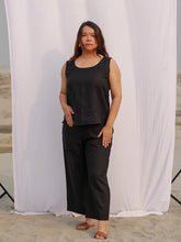 Load image into Gallery viewer, The Cropped Linen Trousers
